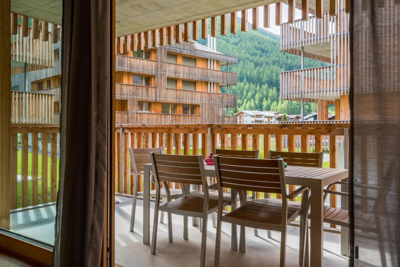 Montela Hotel & Resort - Suiten ザース・グルント エクステリア 写真