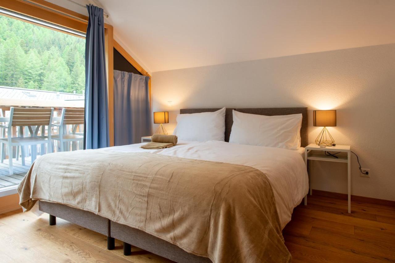 Montela Hotel & Resort - Suiten ザース・グルント エクステリア 写真